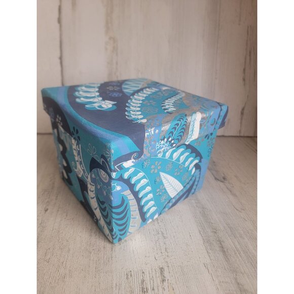 Blue floral gift box unique swirl abstract xmas decor flower - Picture 3 of 8